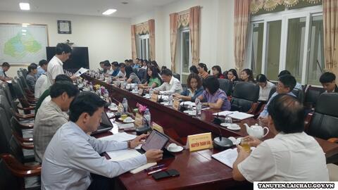 UBND huyện Tân Uyên: Phiên họp thường kỳ tháng 3