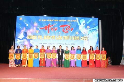 Ghi nhận tại Hội thi khiêu vũ, dân vũ huyện Tân Uyên