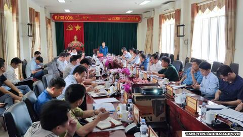 Đồng chí Giàng Páo Mỷ - Ủy viên Trung ương Đảng, Bí thư Tỉnh ủy, Chủ tịch HĐND tỉnh làm việc tại huyện Tân Uyên
