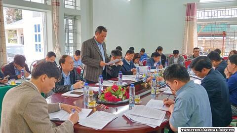 Đoàn công tác Huyện ủy: Kiểm tra Chương trình MTQG xây dựng nông thôn mới tại xã Mường Khoa