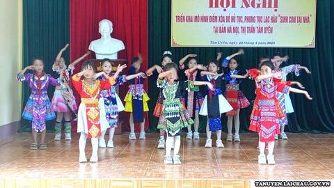 Đẩy mạnh công tác tuyên truyền xóa bỏ hủ tục “sinh con tại nhà”