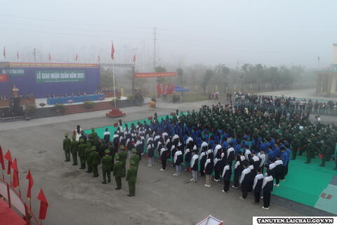 Huyện Tân Uyên tổ chức Lễ giao nhận quân năm 2025