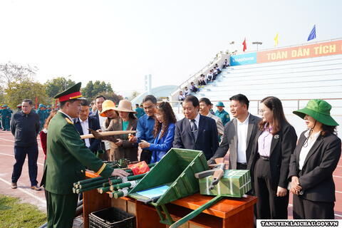<a href="/tin-tuc-su-kien/an-ninh-quoc-phong" title="An ninh - Quốc phòng" rel="dofollow">An ninh - Quốc phòng</a>