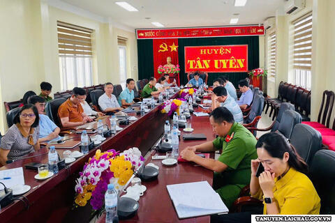 Họp Ban Chỉ huy phòng chống thiên tai và tìm kiếm cứu nạn tỉnh