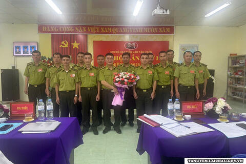 <a href="/tin-tuc-su-kien/tin-tuc-hoat-dong-trong-huyen" title="Tin tức hoạt động trong huyện" rel="dofollow">Tin tức hoạt động trong huyện</a>