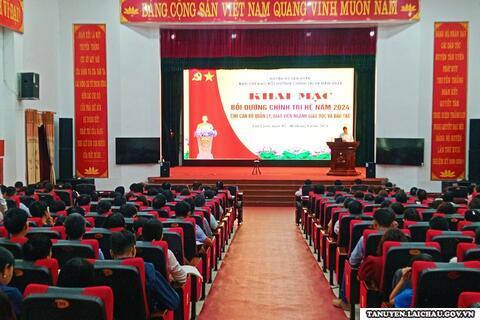 Bồi dưỡng chính trị hè cho cán bộ, giáo viên năm 2024