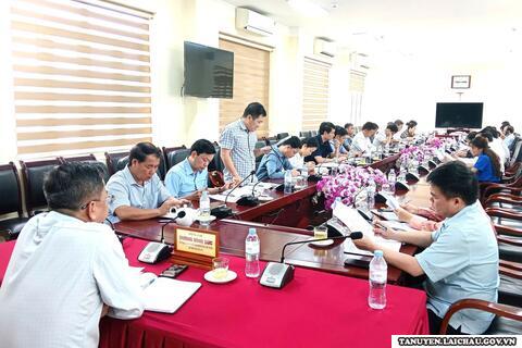 Huyện Tân Uyên: Họp Ban Chỉ đạo triển khai xóa nhà tạm, nhà dột nát