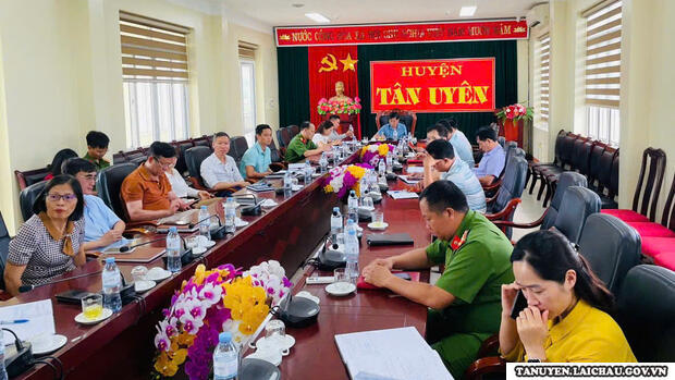 Họp Ban Chỉ huy phòng chống thiên tai và tìm kiếm cứu nạn tỉnh