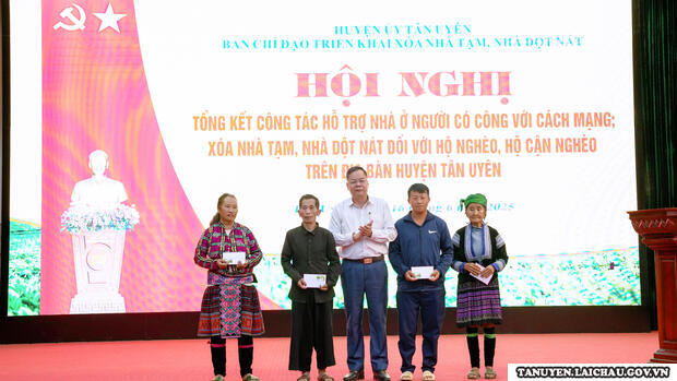 Tân Uyên “Về đích sớm” công tác xoá nhà tạm, nhà dột nát