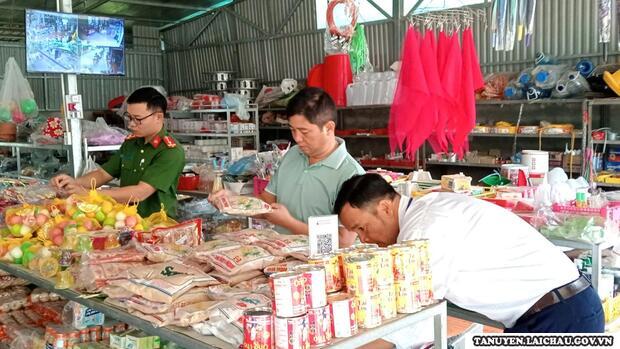  Đảm bảo công tác vệ sinh an toàn thực phẩm trên địa bàn huyện