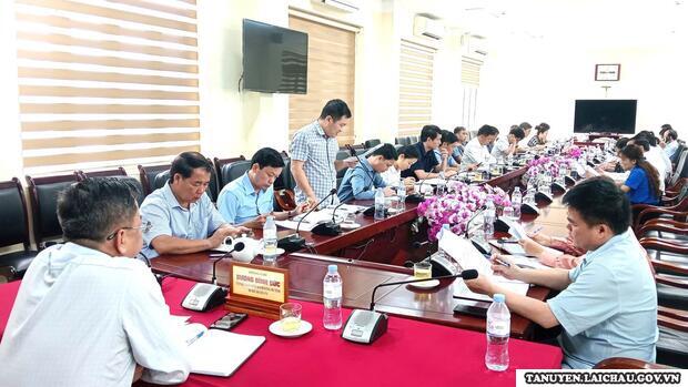 Huyện Tân Uyên: Họp Ban Chỉ đạo triển khai xóa nhà tạm, nhà dột nát